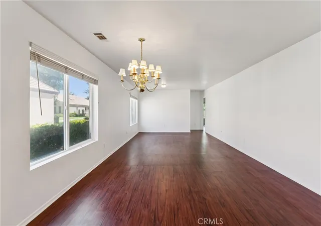 Photo 4 of Single family home for sale at 11561 Park Ln, Apple Valley, CA 92308 | MLS# IG26184581 | Listing updated on 2026-10-02