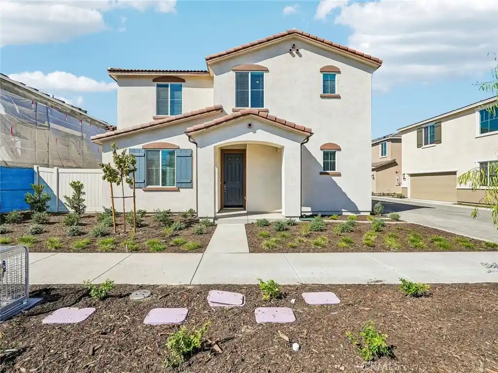 Photo 1 of Single family home for sale at 1939 Limetta Ln, Redlands, CA 92374 | MLS# OC26180634 | Listing updated on 2026-10-22