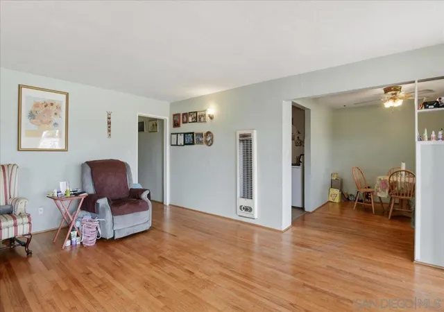 Photo 3 of Single family home for sale at 986 9th St, Imperial Beach, CA 91932 | MLS# 260020690SD | Listing updated on 2026-08-31