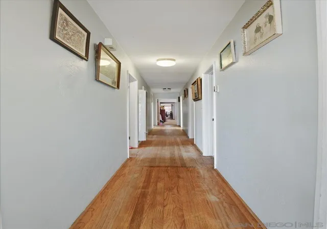 Photo 3 of Single family home for sale at 986 9Th St, Imperial Beach, CA 91932 | MLS# 260020690SD | Listing updated on 2026-08-31