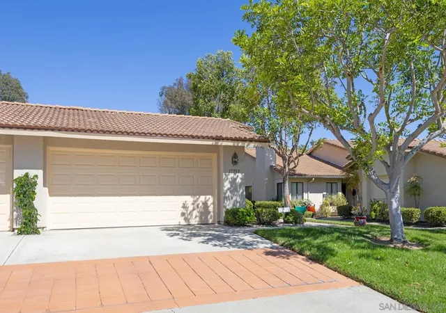 Photo 2 of Condo for sale at 17959 Avenida Alozdra, San Diego, CA 92128 | MLS# 260020691SD | Listing updated on 2026-10-06
