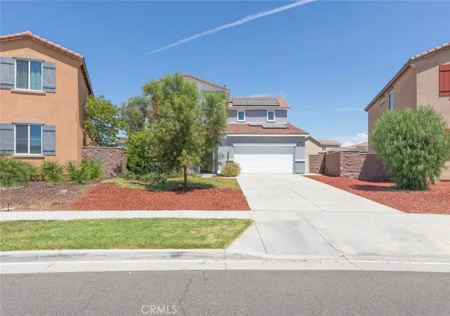 Photo 2 of Single family home for sale at 29517 Summerly, Lake Elsinore, CA 92530 | MLS# IG26185050 | Listing updated on 2026-10-06