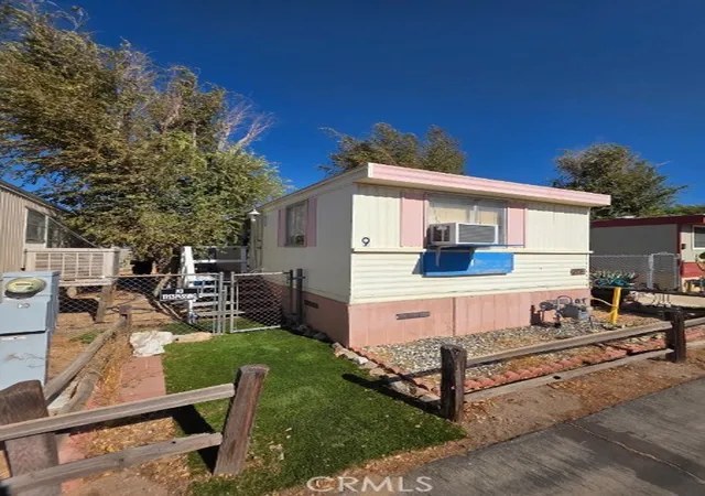 Manufactured home for sale at 13892 13892 Pioneer Rd, Apple Valley, Ca 92307, Apple Valley, CA 92307 | MLS# IV26150169