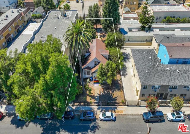 Photo 1 of Multi family home for sale at 3015 Shrine Pl, Los Angeles, CA 90007 | MLS# 26874405 | Listing updated on 2026-09-01