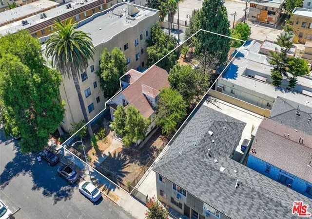 Photo 3 of Multi family home for sale at 3015 Shrine Pl, Los Angeles, CA 90007 | MLS# 26874405 | Listing updated on 2026-09-01
