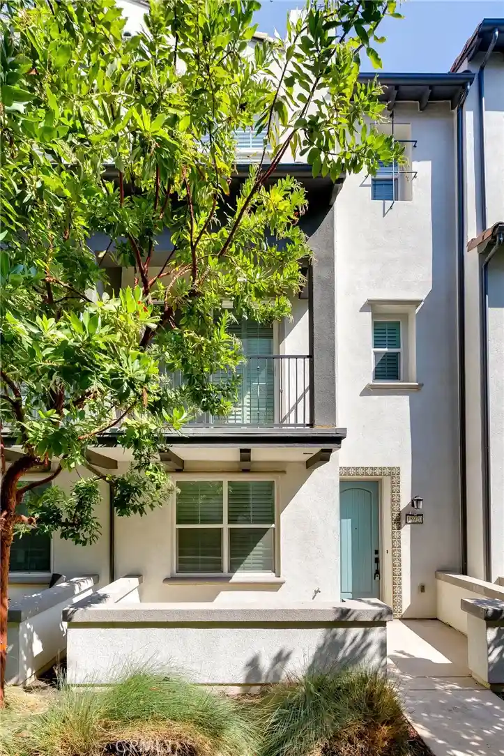 Photo 1 of Townhouse for sale at 15920 Sw Ellington Wy, Chino Hills, CA 91709 | MLS# TR26185121 | Listing updated on 2026-10-23