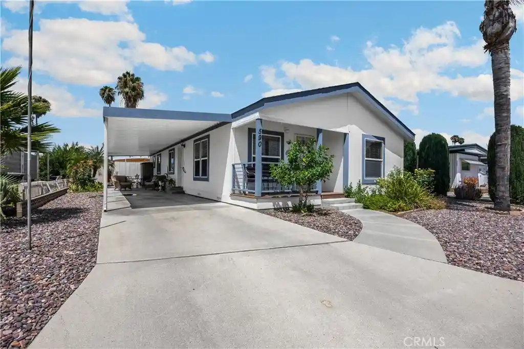 Photo 1 of Manufactured home for sale at 590 San Mateo Cir, Hemet, CA 92543 | MLS# PW26185198 | Listing updated on 2026-10-14