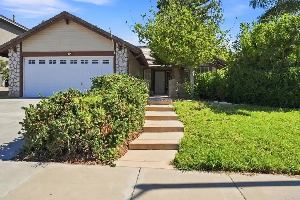 Photo 1 of Single family home for sale at 23886 Red Clover Cir, Murrieta, CA 92562 | MLS# PTP2606457 | Listing updated on 2026-10-29