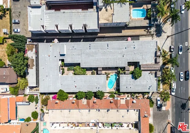 Photo 3 of Multi family home for sale at 14925 Sherman Wy, Los Angeles, CA 91405 | MLS# 26876281 | Listing updated on 2026-09-29