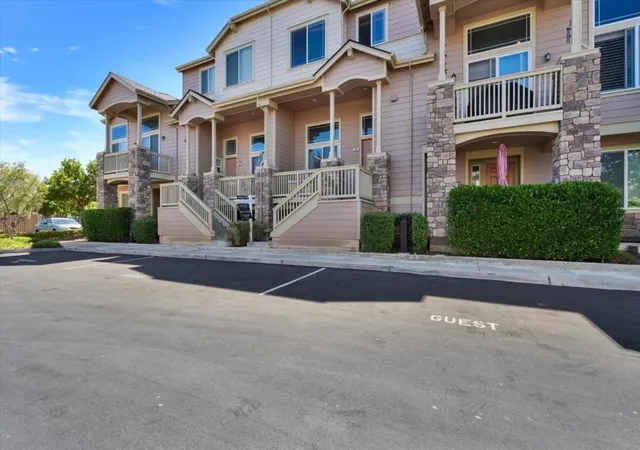 Photo 3 of Townhouse for sale at 155 Sapphire Ln, Morgan Hill, CA 95037 | MLS# ML82058800 | Listing updated on 2026-10-12
