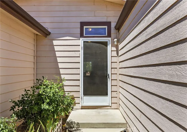 Photo 4 of Single family home for sale at 42199 Rambling Ln, Aguanga, CA 92536 | MLS# IV26183862 | Listing updated on 2026-09-09