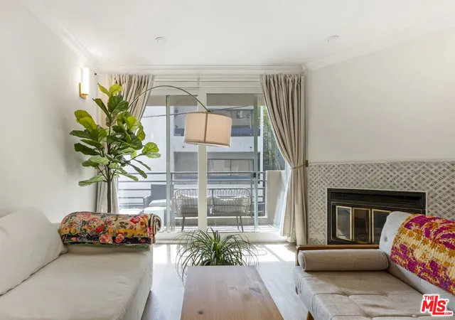 Photo 3 of Condo for sale at 20 Catamaran St #104, Los Angeles, CA 90292 | MLS# 26876313 | Listing updated on 2026-09-13