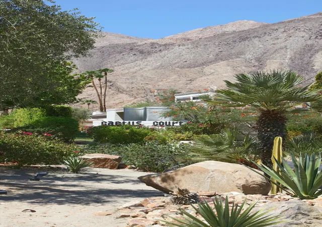 Listing Photo 2 - Condo for sale in building located at 72720 Cactus Ct, Palm Desert, CA 92260 - Unit #E