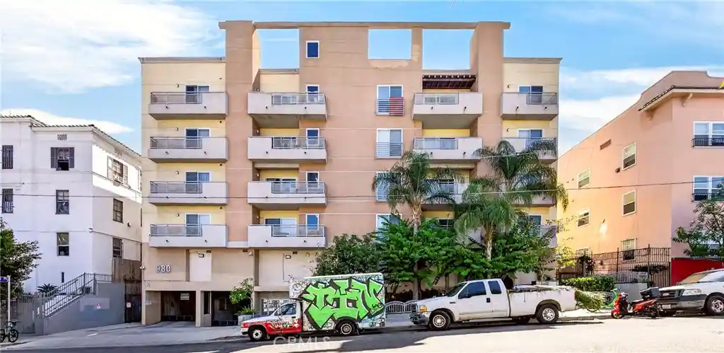 Condo for sale at 980 S Oxford #303, Los Angeles, CA 90006 | MLS# PW26184181