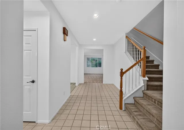 Photo 4 of Single family home for sale at 36 Via De La Valle, Lake Elsinore, CA 92532 | MLS# SW26185252 | Listing updated on 2026-10-01
