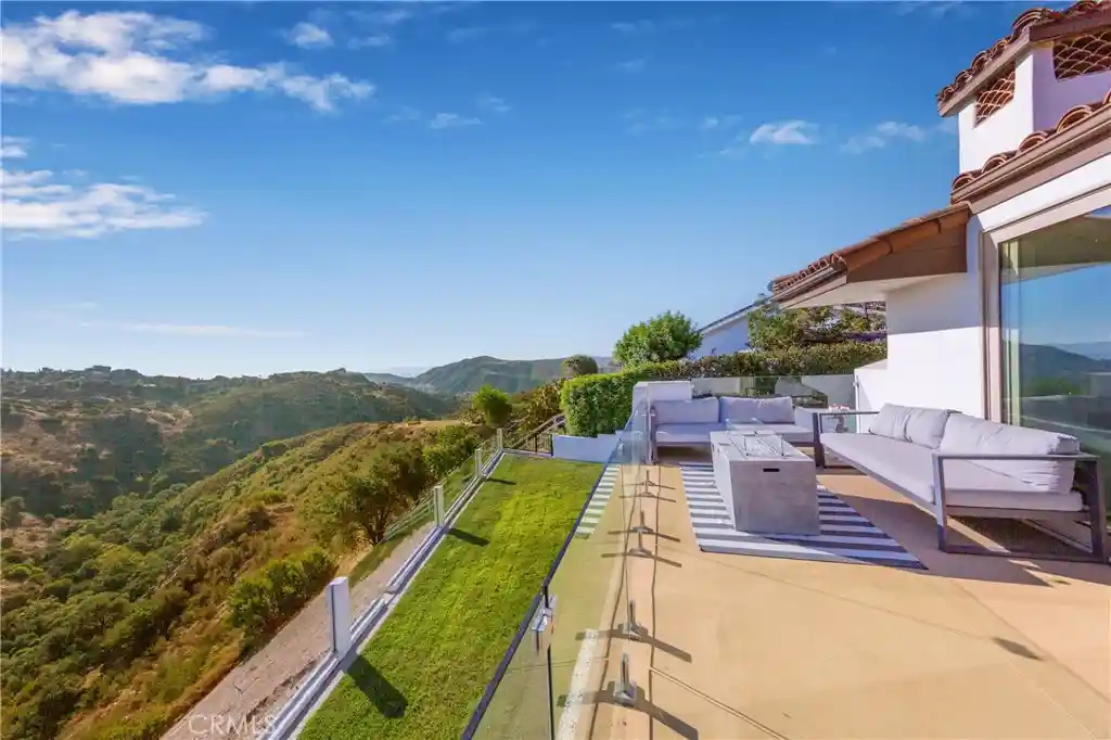 Photo 1 of Single family home for sale at 26 Corral, Bell Canyon, CA 91307 | MLS# SR26182366 | Listing updated on 2026-10-25