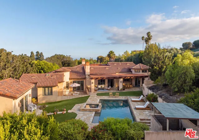 Photo 1 of Single family home for sale at 29089 Grayfox St, Malibu, CA 90265 | MLS# 26876387 | Listing updated on 2026-10-27