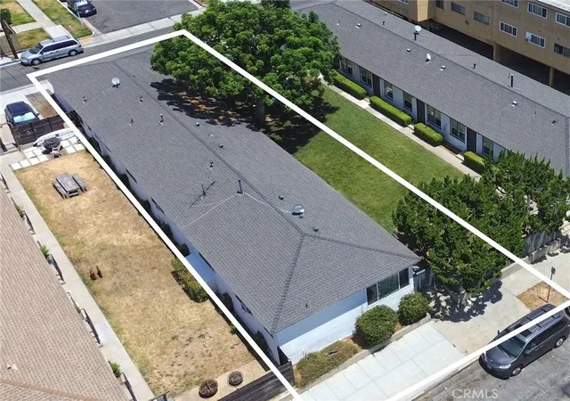 Photo 9 of Multi family home for sale at 3245 E Wilton, Long Beach, CA 90804 | MLS# OC26185530 | Listing updated on 2026-09-21