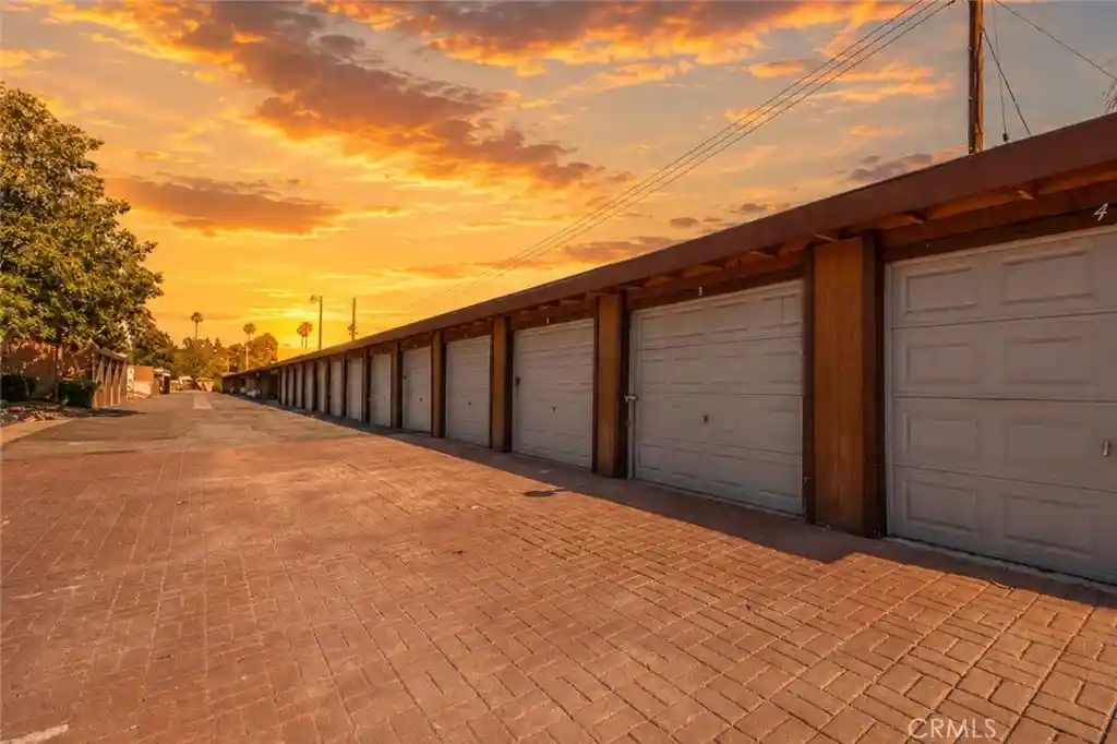 Listing Photo 16 - Condo for sale in 9010 Newport located at 9010 Newport, Fontana, CA 92335 - Unit 9010 Newport