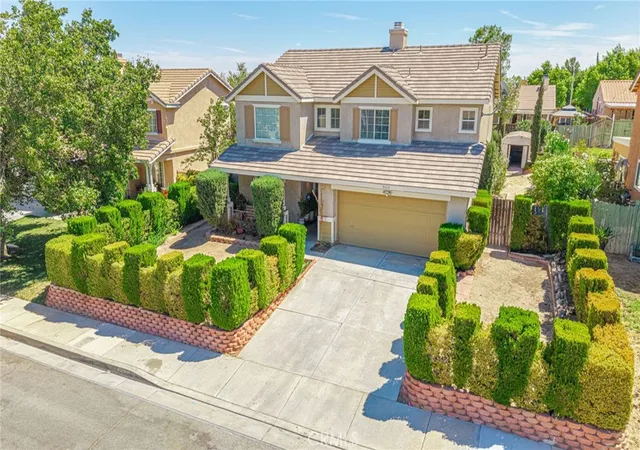 Photo 1 of Single family home for sale at 36632 Oak Hill St, Palmdale, CA 93552 | MLS# DW26185510 | Listing updated on 2026-10-10