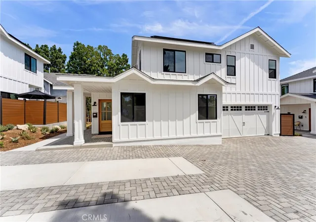 Photo 2 of Condo for sale at 182 W Highland Ave, Sierra Madre, CA 91024 | MLS# AR26184895 | Listing updated on 2026-09-13