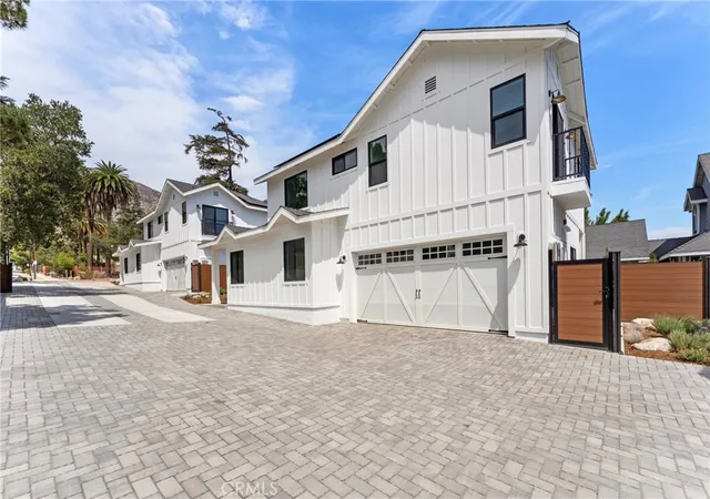 Photo 3 of Condo for sale at 182 W Highland Ave, Sierra Madre, CA 91024 | MLS# AR26184895 | Listing updated on 2026-09-13