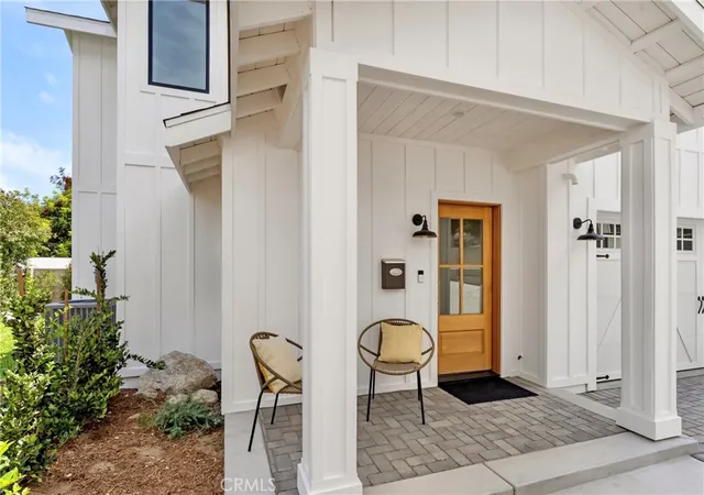 Photo 3 of Condo for sale at 184 W Highland, Sierra Madre, CA 91024 | MLS# AR26185438 | Listing updated on 2026-09-22