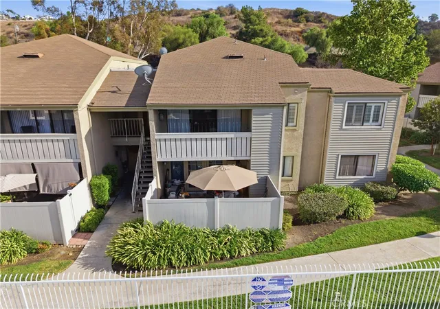 Condo for sale at 22 Country Mile, Pomona, CA 91766 | MLS# DW26185319