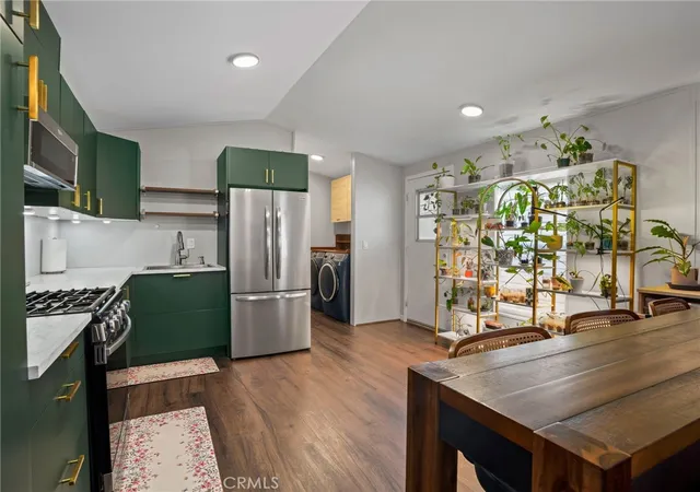 Photo 3 of Sale Pending at 1517 N Newhope St #76, Santa Ana, CA 92703 | MLS# OC26182426 | Listing updated on 2026-10-01