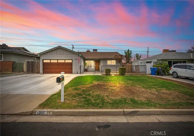 Photo 1 of Sale Pending at 1309 Shattuck Ave, Bakersfield, CA 93305 | MLS# OC26185695 | Listing updated on 2026-10-12