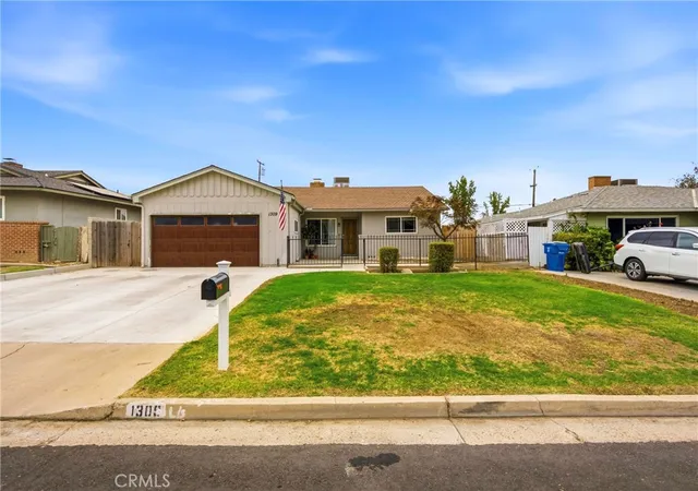 Photo 2 of Sale Pending at 1309 Shattuck Ave, Bakersfield, CA 93305 | MLS# OC26185695 | Listing updated on 2026-10-12