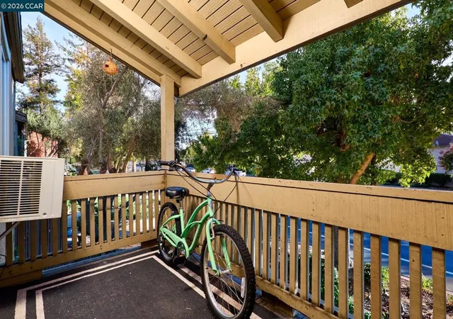 Photo 3 of Condo for sale at 810 Oak Grove Rd #98, Concord, CA 94518 | MLS# 41146040 | Listing updated on 2026-09-13