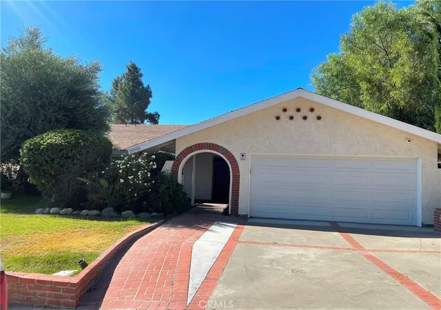 Photo 1 of Sale Pending at 20910 Calwood St, Saugus, CA 91350 | MLS# SR26185724 | Listing updated on 2026-10-10