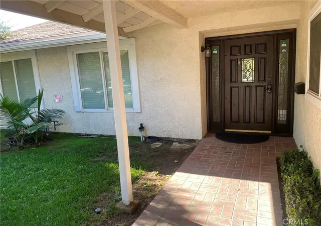 Photo 2 of Sale Pending at 20910 Calwood St, Saugus, CA 91350 | MLS# SR26185724 | Listing updated on 2026-10-10