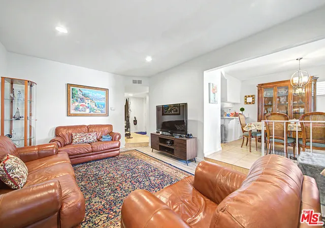 Photo 4 of Condo for sale at 91 Helecho Ct, Thousand Oaks, CA 91362 | MLS# 26875251 | Listing updated on 2026-10-10