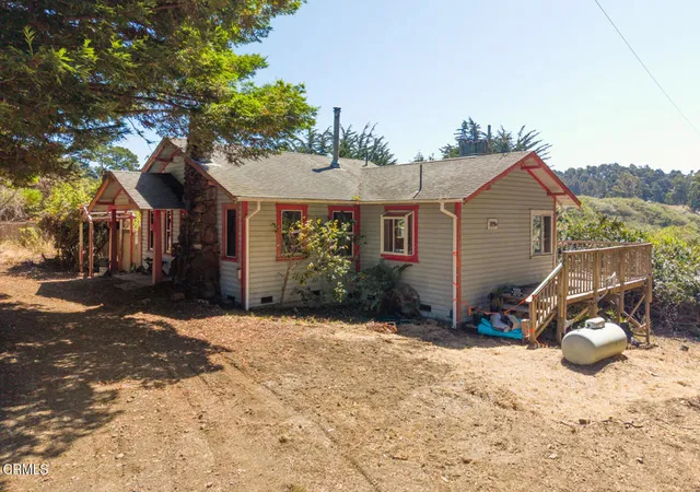 Photo 2 of Single family home for sale at 43751 Crispin Rd, Manchester, CA 95459 | MLS# C1-11502 | Listing updated on 2026-10-08