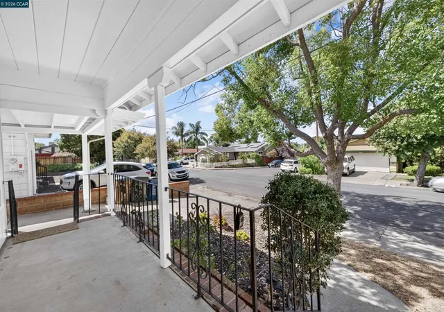 Photo 3 of Single family home for sale at 105 W 15th St, Antioch, CA 94509 | MLS# 41146044 | Listing updated on 2026-09-29