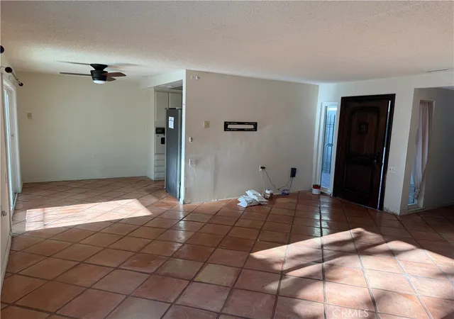 Listing Photo 1 - Condo for sale in building located at 2371 Via Mariposa, Laguna Woods, CA 92637 - Unit #D