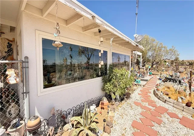 Photo 2 of Single family home for sale at 4990 Elata Ave, Yucca Valley, CA 92284 | MLS# JT26185686 | Listing updated on 2026-09-23