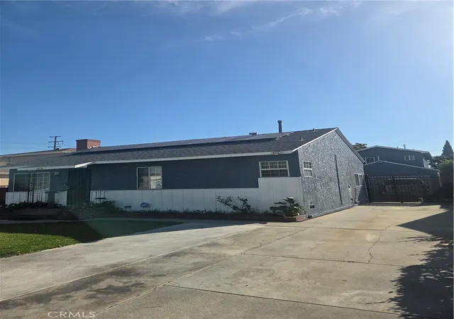 Photo 2 of Multi family home for sale at 3616 Burton, Lynwood, CA 90262 | MLS# DW26185858 | Listing updated on 2026-10-02