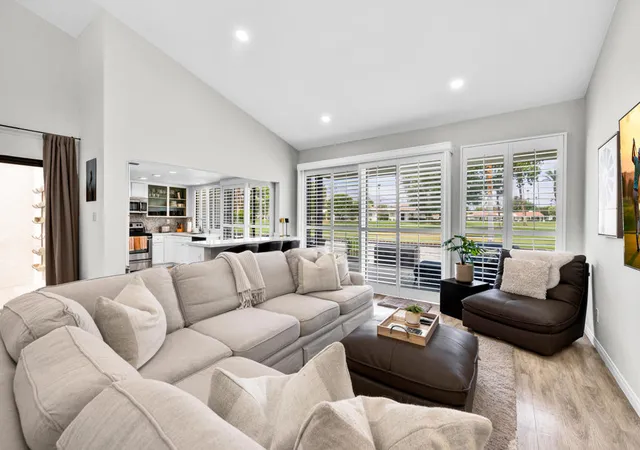 Photo 1 of Sale Pending at 52 Avenida Las Palmas, Rancho Mirage, CA 92270 | MLS# 219151816DA | Listing updated on 2026-10-02