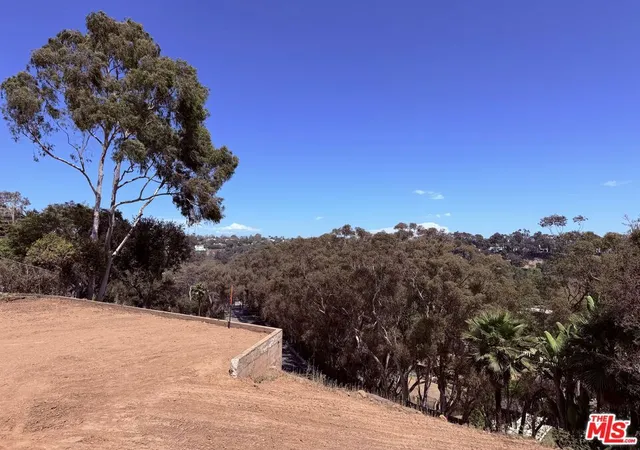 Photo 3 of Land for sale at 824 Chautauqua Blvd, Los Angeles, CA 90272 | MLS# 26876529 | Listing updated on 2026-09-03