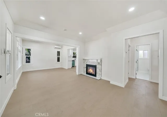 Photo 1 of Sale Pending at 1020 W 70th St, Los Angeles, CA 90044 | MLS# WS26179155 | Listing updated on 2026-10-06
