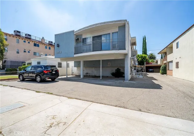 Photo 1 of Sale Pending at 14716 Magnolia Blvd, Sherman Oaks, CA 91403 | MLS# SR26185687 | Listing updated on 2026-09-10