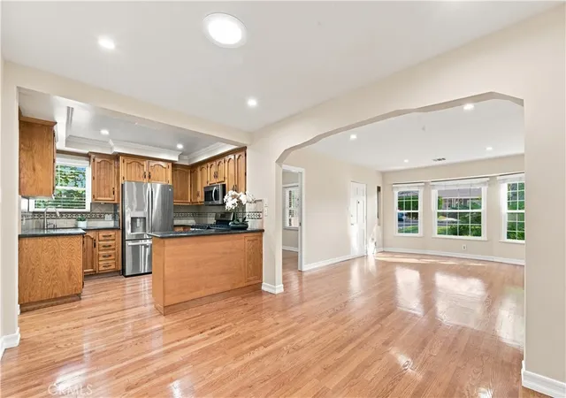 Photo 2 of Single family home for sale at 1416 Fairfield St, Glendale, CA 91201 | MLS# GD26184381 | Listing updated on 2026-10-11