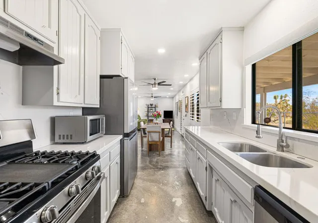 Photo 3 of Single family home for sale at 6829 Palisade Wy, Yucca Valley, CA 92284 | MLS# 219151820PS | Listing updated on 2026-10-05