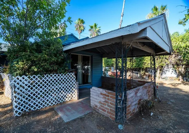 Photo 3 of Single family home for sale at 307 E Washington Ave, El Cajon, CA 92020 | MLS# 260020777SD | Listing updated on 2026-10-07