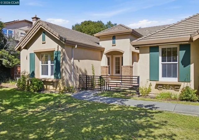 Photo 3 of Single family home for sale at 2420 Rushcreek Pl, Vallejo, CA 94591 | MLS# 41146070 | Listing updated on 2026-09-22