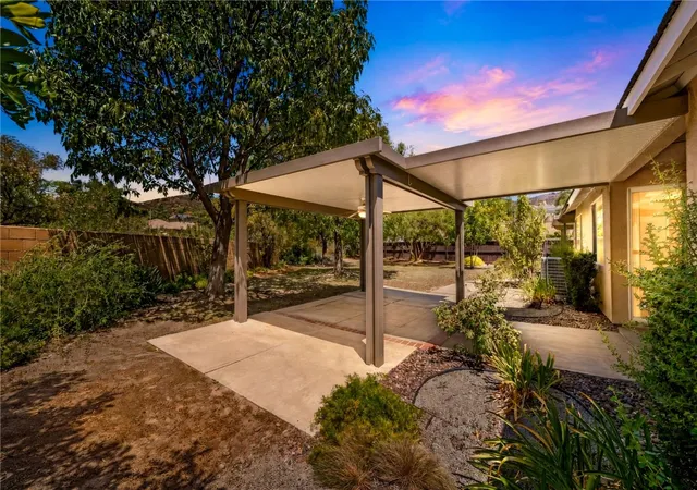 Photo 4 of Sale Pending at 35503 Parkwood Ct, Wildomar, CA 92595 | MLS# SW26185057 | Listing updated on 2026-10-09