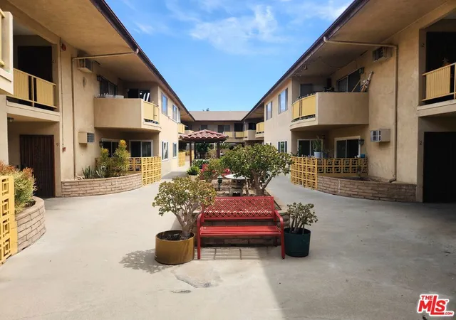 Photo 3 of Condo for sale at 540 Evergreen St #17, Inglewood, CA 90302 | MLS# 26876767 | Listing updated on 2026-09-02
